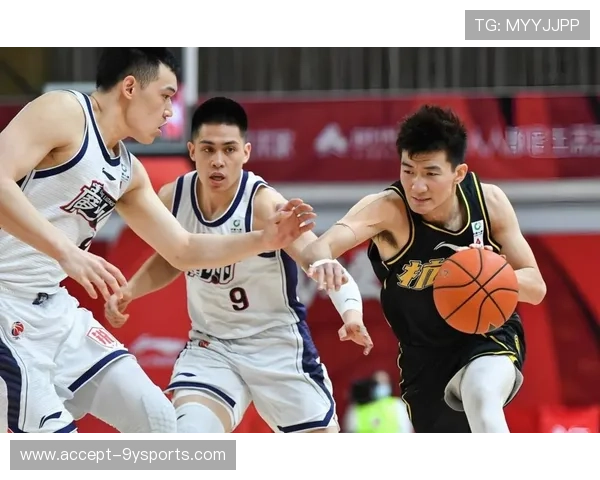 CBA季后赛激烈角逐 北京队逆转山东队晋级四强全程回顾